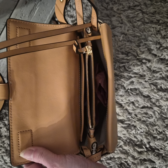 AUTHENTIC Tory Burch Miller Canvas Crossbody Bag Tan Leather Logo NWOT - Picture 7 of 8